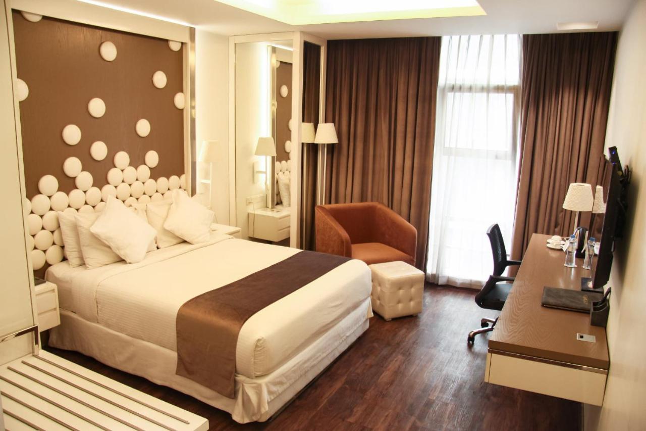 Grace 21 Smart Hotel Dhaka Exterior photo